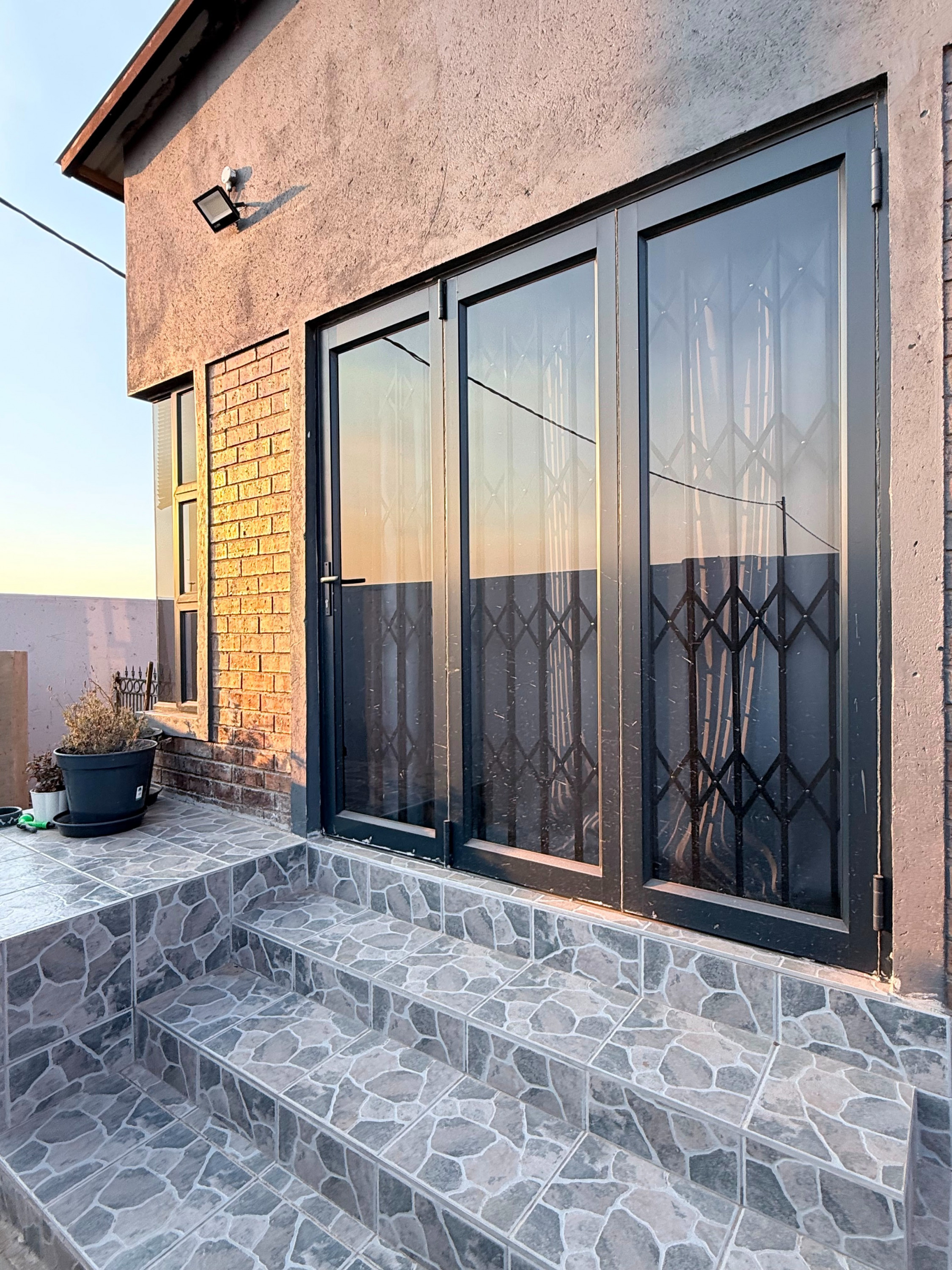 aluminium windows burglar bars